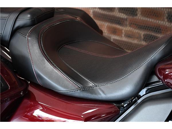 2019 HARLEY-DAVIDSON CVO FLHXSE STREET GLIDE