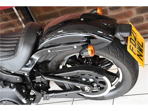 2021 HARLEY-DAVIDSON SOFTAIL FXBBS STREET BOB 114