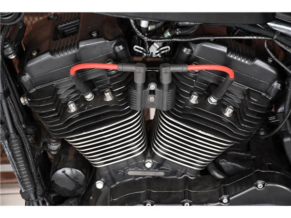 2016 HARLEY-DAVIDSON SPORTSTER XL1200V SEVENTY TWO