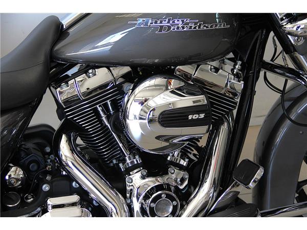 FLHXS STREET GLIDE SPECIAL MY2015