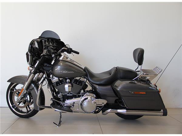 FLHXS STREET GLIDE SPECIAL MY2015