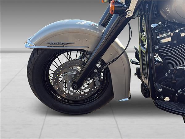 2018 harley-davidson FLHCS Heritage Classic 114 ABS