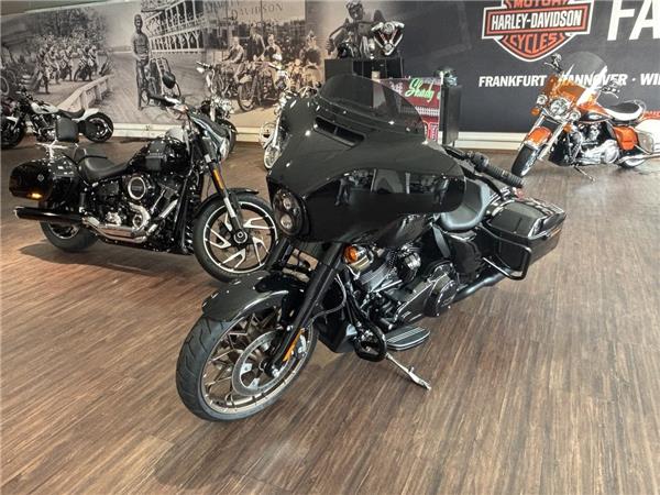 Street Glide ST 