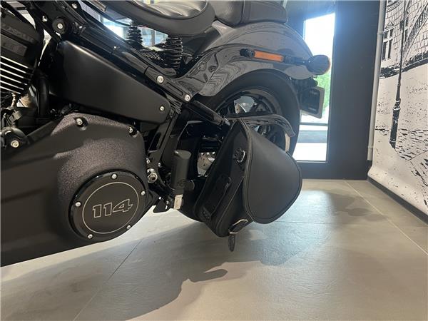2022 HARLEY-DAVIDSON STREET BOB