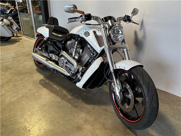 2014 HARLEY-DAVIDSON MUSCLE