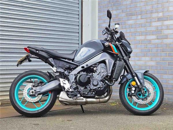 2023 Yamaha MT-09 (MTN890) Grey