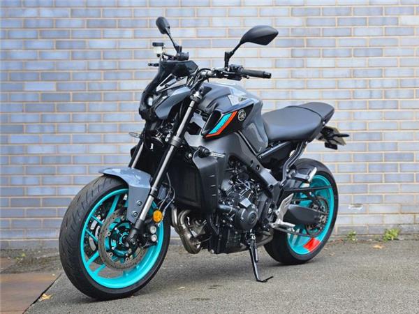 2023 Yamaha MT-09 (MTN890) Grey