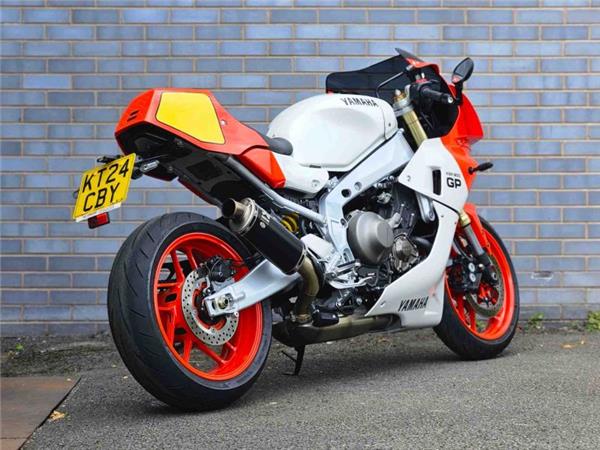 2024 Yamaha XSR 900 GP (MTM890D) Red