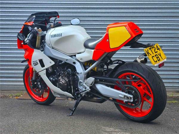 2024 Yamaha XSR 900 GP (MTM890D) Red
