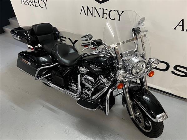 2019 HARLEY-DAVIDSON ROAD KING