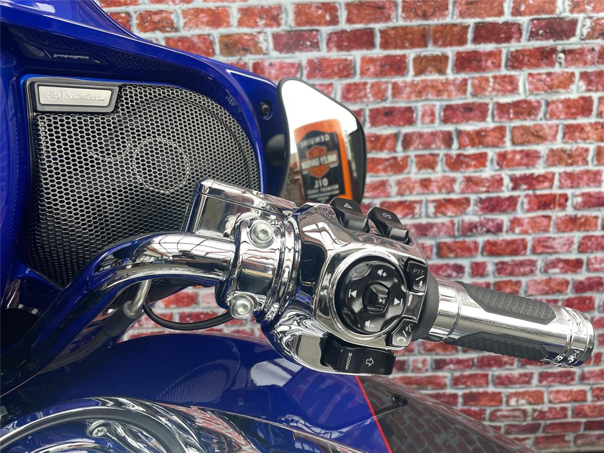 2025 harley-davidson CVO Street Glide