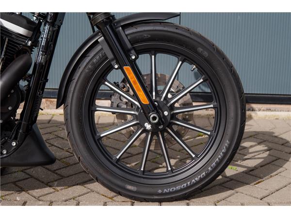 2011 Harley-Davidson Iron 883