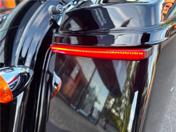 2017 HARLEY-DAVIDSON STREET GLIDE SPECIAL
