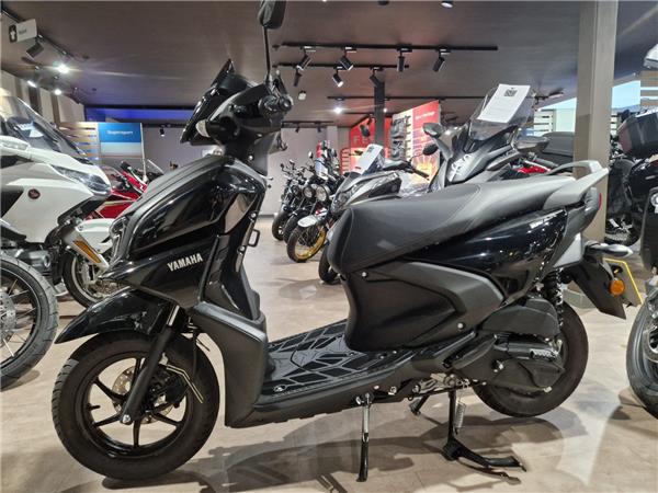 2025 Yamaha RAYZR