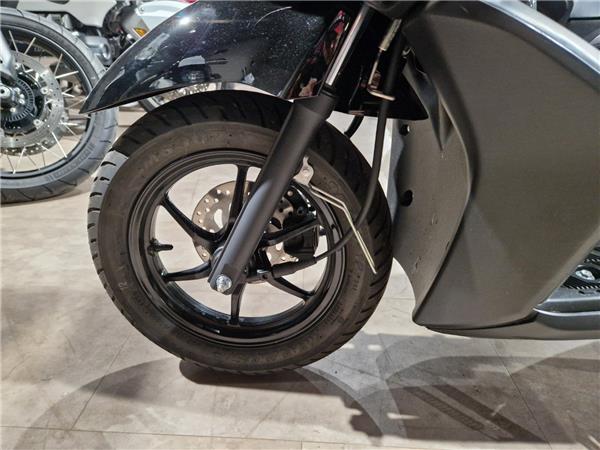 2025 Yamaha RAYZR