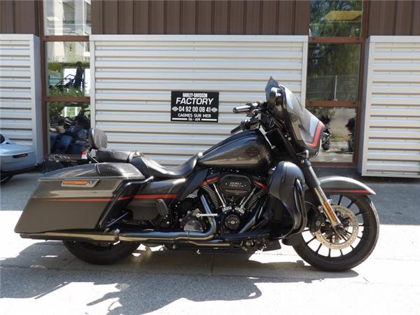2017 HARLEY-DAVIDSON STREET GLIDE