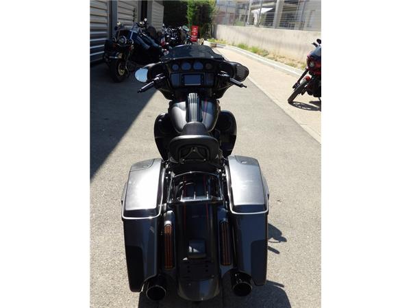 2017 HARLEY-DAVIDSON STREET GLIDE