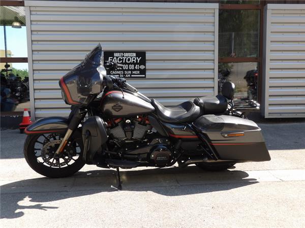 2017 HARLEY-DAVIDSON STREET GLIDE