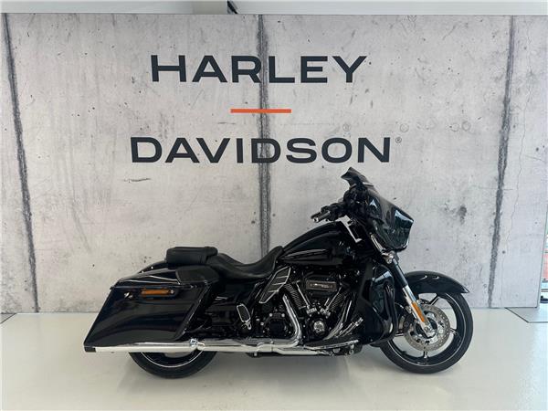 2017 harley-davidson FLHXSE 1868 CVO Street Glide