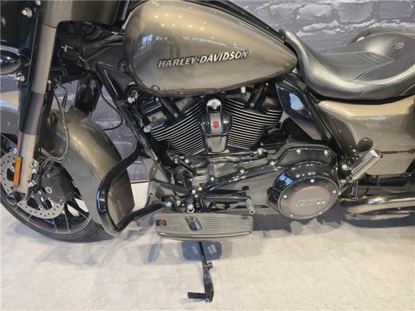 Street Glide CVO 