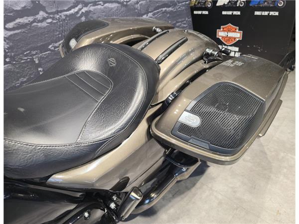 Street Glide CVO 