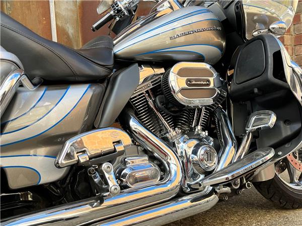 2016 Harley-Davidson CVO