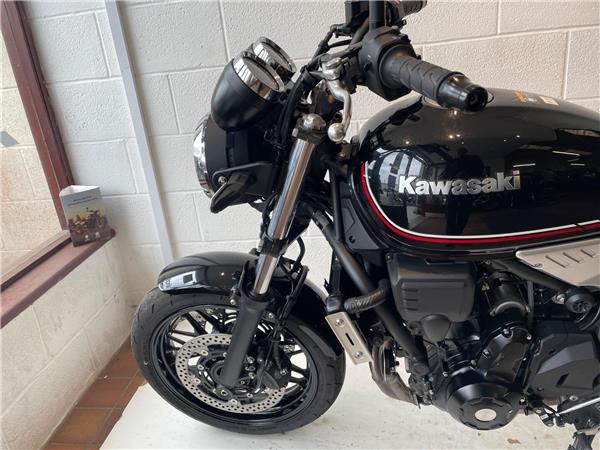 2024 Kawasaki Z650 RS