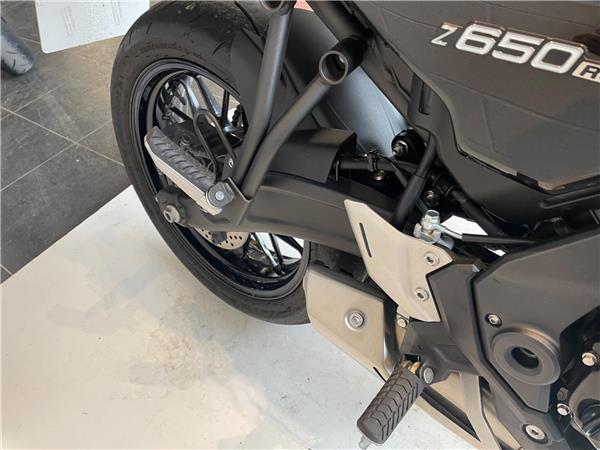 2024 Kawasaki Z650 RS