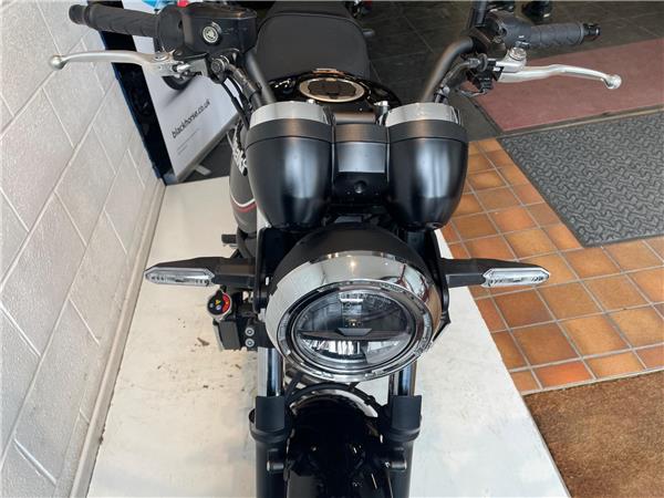 2024 Kawasaki Z650 RS