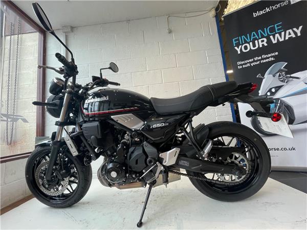 2024 Kawasaki Z650 RS