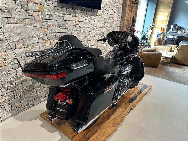 2022 harley-davidson FLHTK Electra Glide Ultra Limited Black Finish114