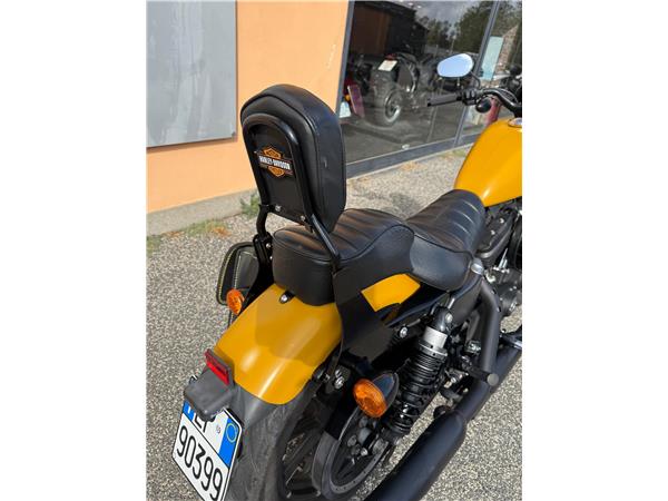 Harley-Davidson Sportster XL883N - 883 Iron