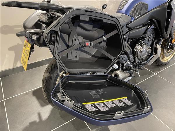2023 Tracer 9 GT