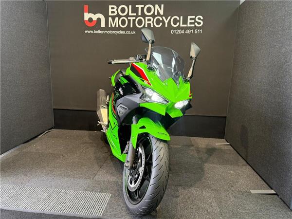 2025 KAWASAKI NINJA 500 SE
