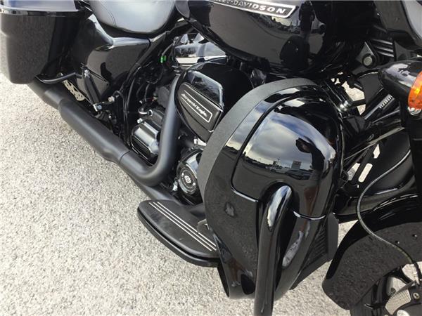 2018 HARLEY-DAVIDSON STREET GLIDE SPECIAL