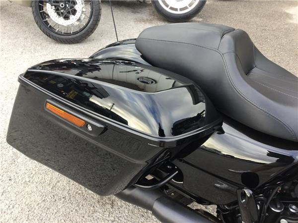 2018 HARLEY-DAVIDSON STREET GLIDE SPECIAL