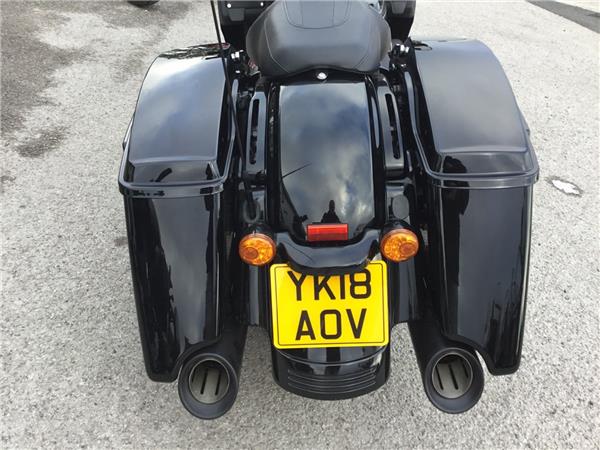 2018 HARLEY-DAVIDSON STREET GLIDE SPECIAL