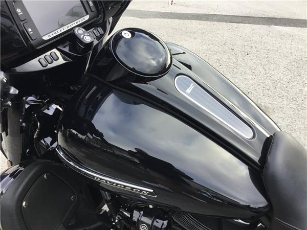 2018 HARLEY-DAVIDSON STREET GLIDE SPECIAL
