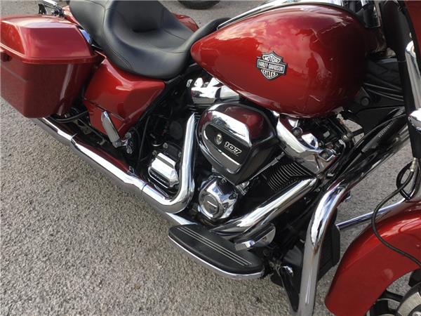 2018 HARLEY-DAVIDSON TOURING FLHX STREET GLIDE