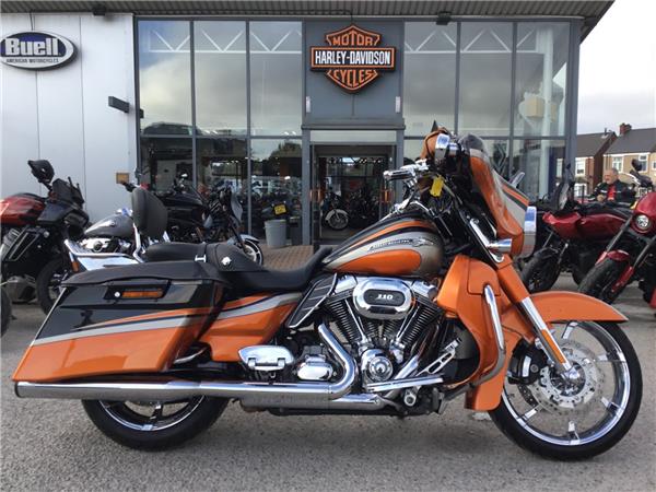 2011 HARLEY-DAVIDSON CVO FLHXSE SCREAMIN EAGLE STREET GLIDE