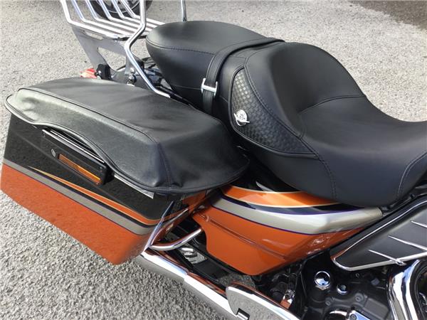 2011 HARLEY-DAVIDSON CVO FLHXSE SCREAMIN EAGLE STREET GLIDE