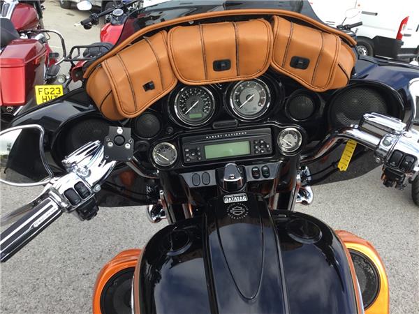 2011 HARLEY-DAVIDSON CVO FLHXSE SCREAMIN EAGLE STREET GLIDE