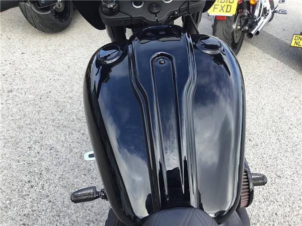 2019 HARLEY-DAVIDSON LOW RIDER S