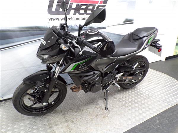 2025 KAWASAKI Z500