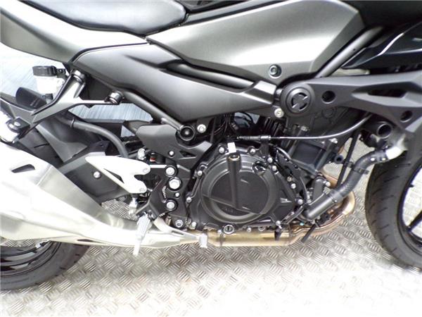 2025 KAWASAKI Z500
