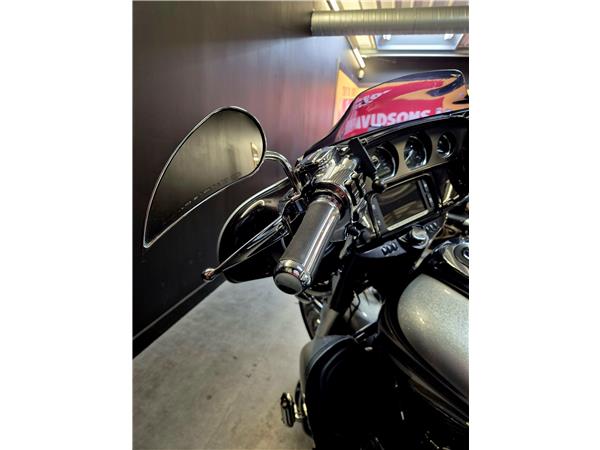 2015 HARLEY-DAVIDSON STREET GLIDE CVO