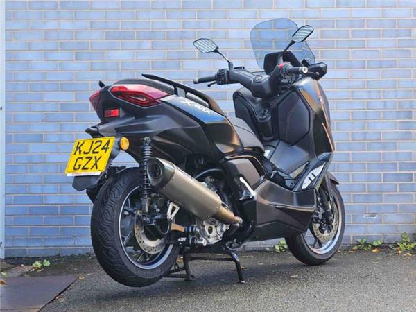 2024 Yamaha X-MAX 300 TECH MAX Black