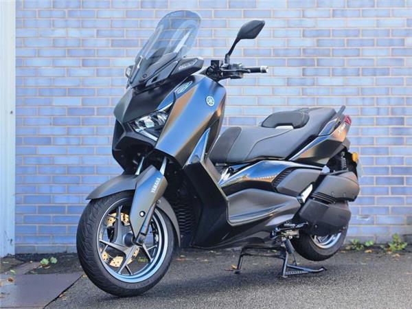 2024 Yamaha X-MAX 300 TECH MAX Black
