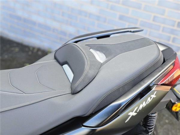 2024 Yamaha X-MAX 300 TECH MAX Black