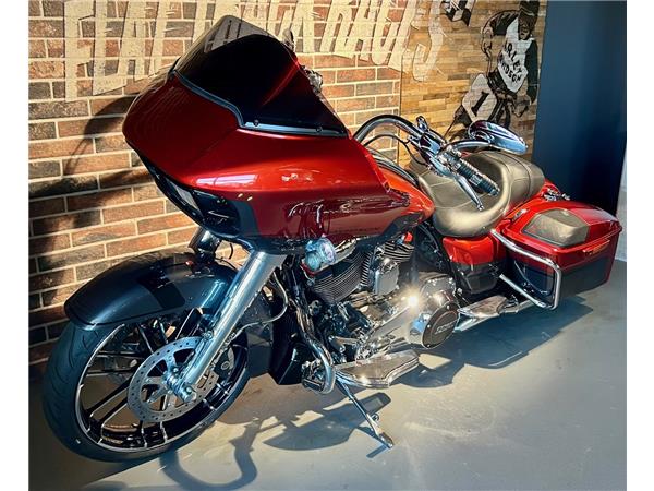 2018 harley-davidson FLTRXSE Road Glide Special 117 CVO